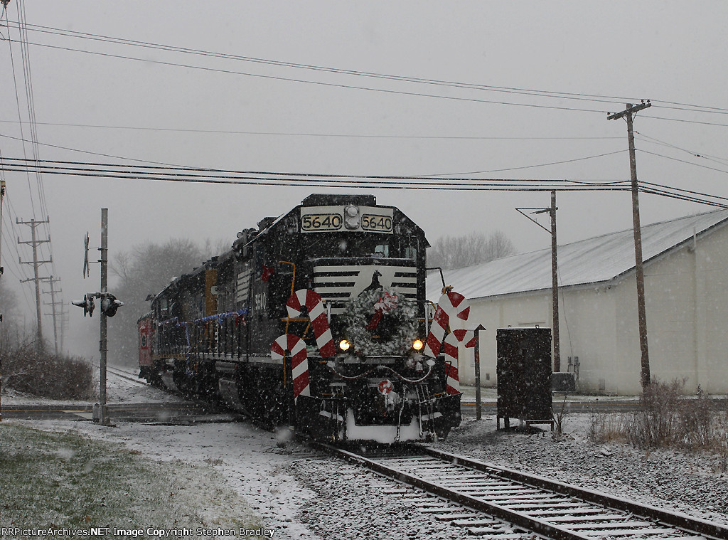 Browns Yard Santa Train